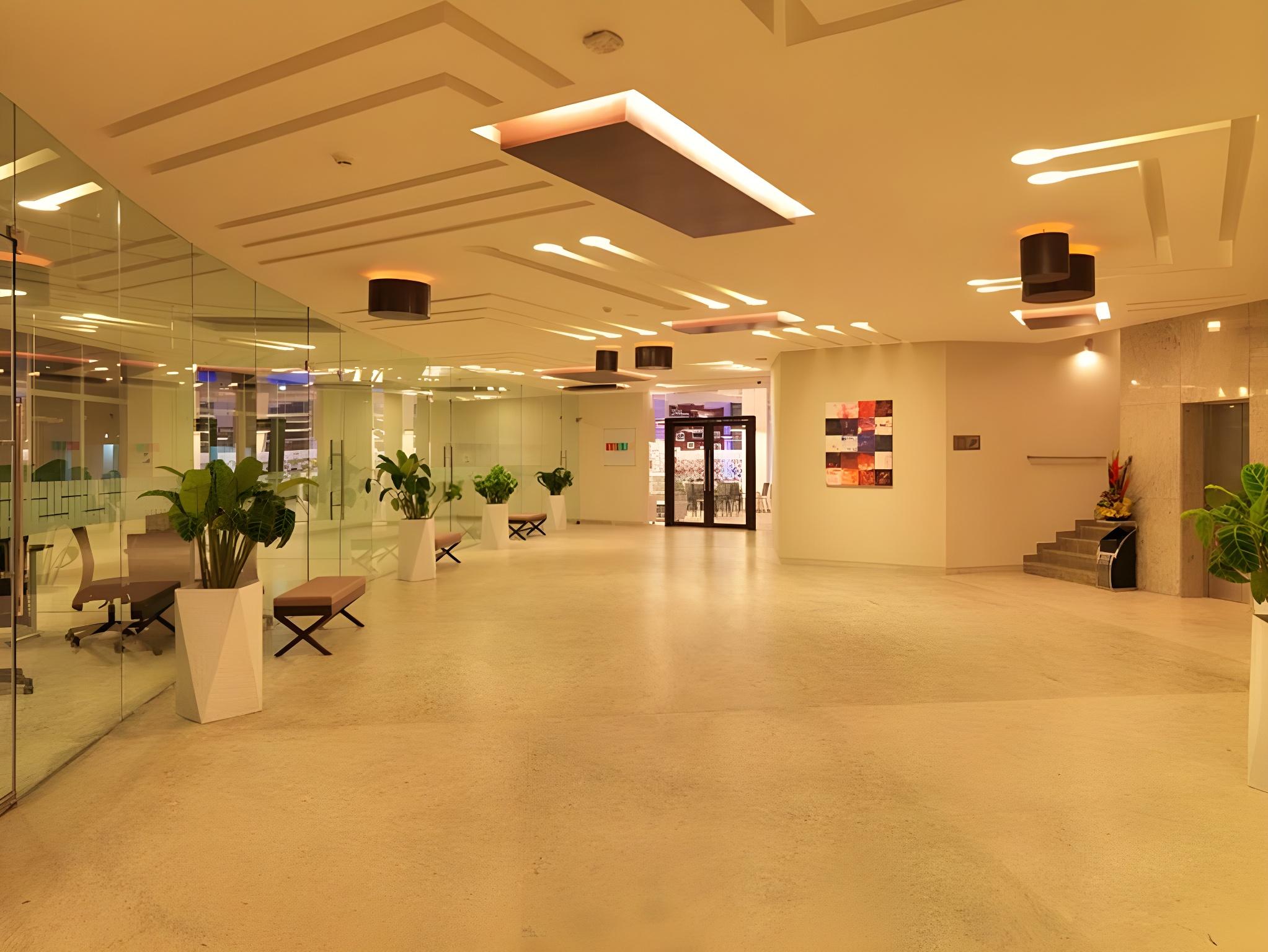 24 TECH HOTEL 16/25