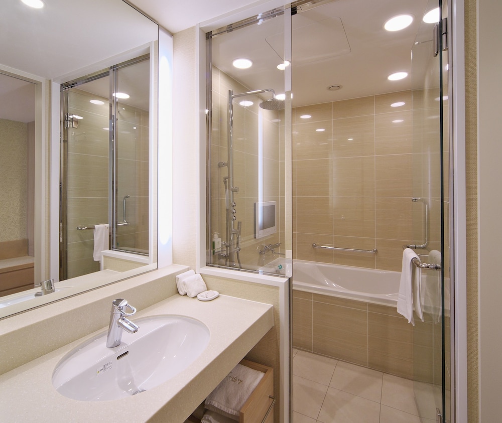 Odakyu Hotel Century Sagami-Ono 49/50