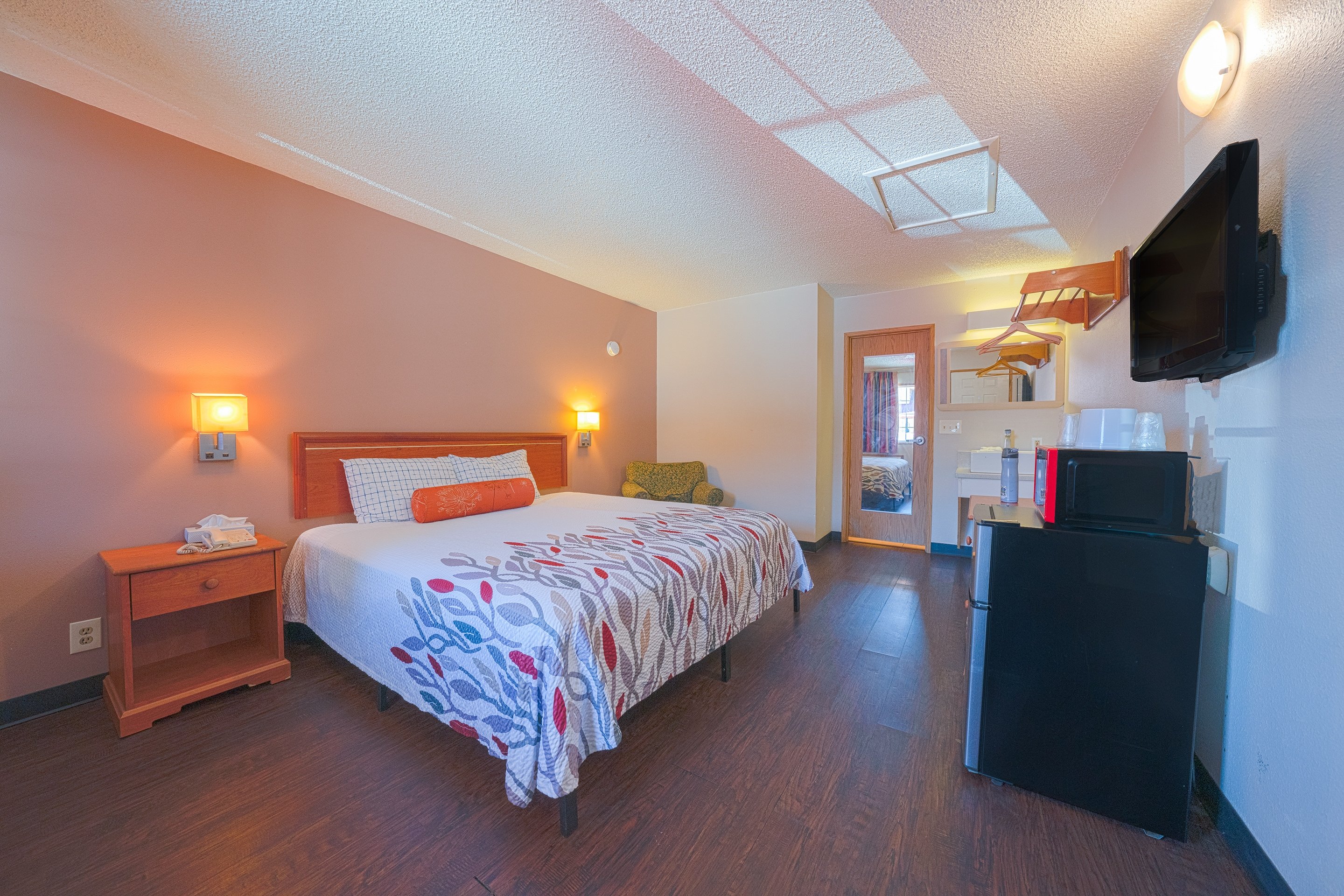 Budget Inn Gladstone By OYO - Portland/Clackamas 25/50