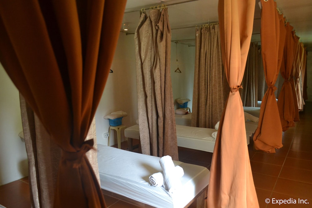 Hanan Hotel Tagaytay 62/64