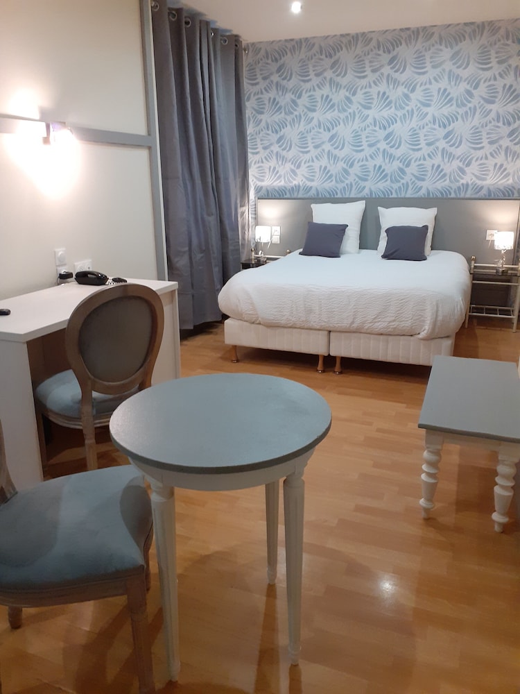 LOGIS HOTEL DE L ECU 14/23