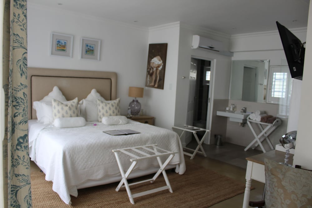 Sandals Guest House 29/77