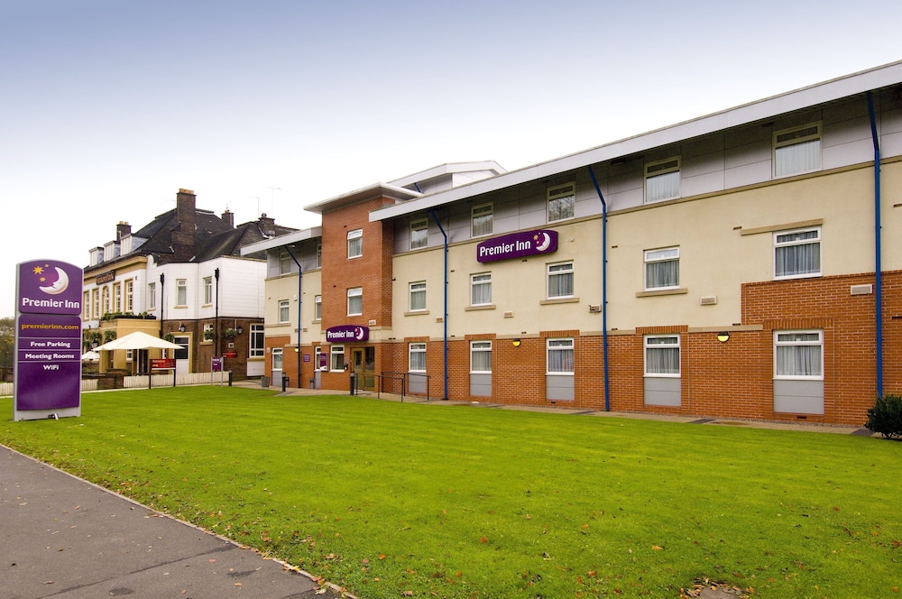 Premier Inn Manchester Heaton Park 38/43