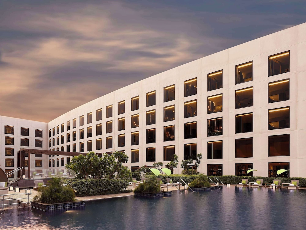 Novotel New Delhi Aerocity 58/64