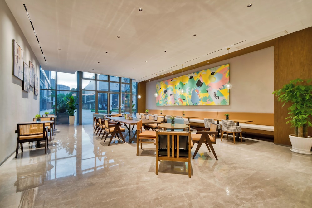 UrCove by Hyatt Hangzhou North Grand Canal 19/32