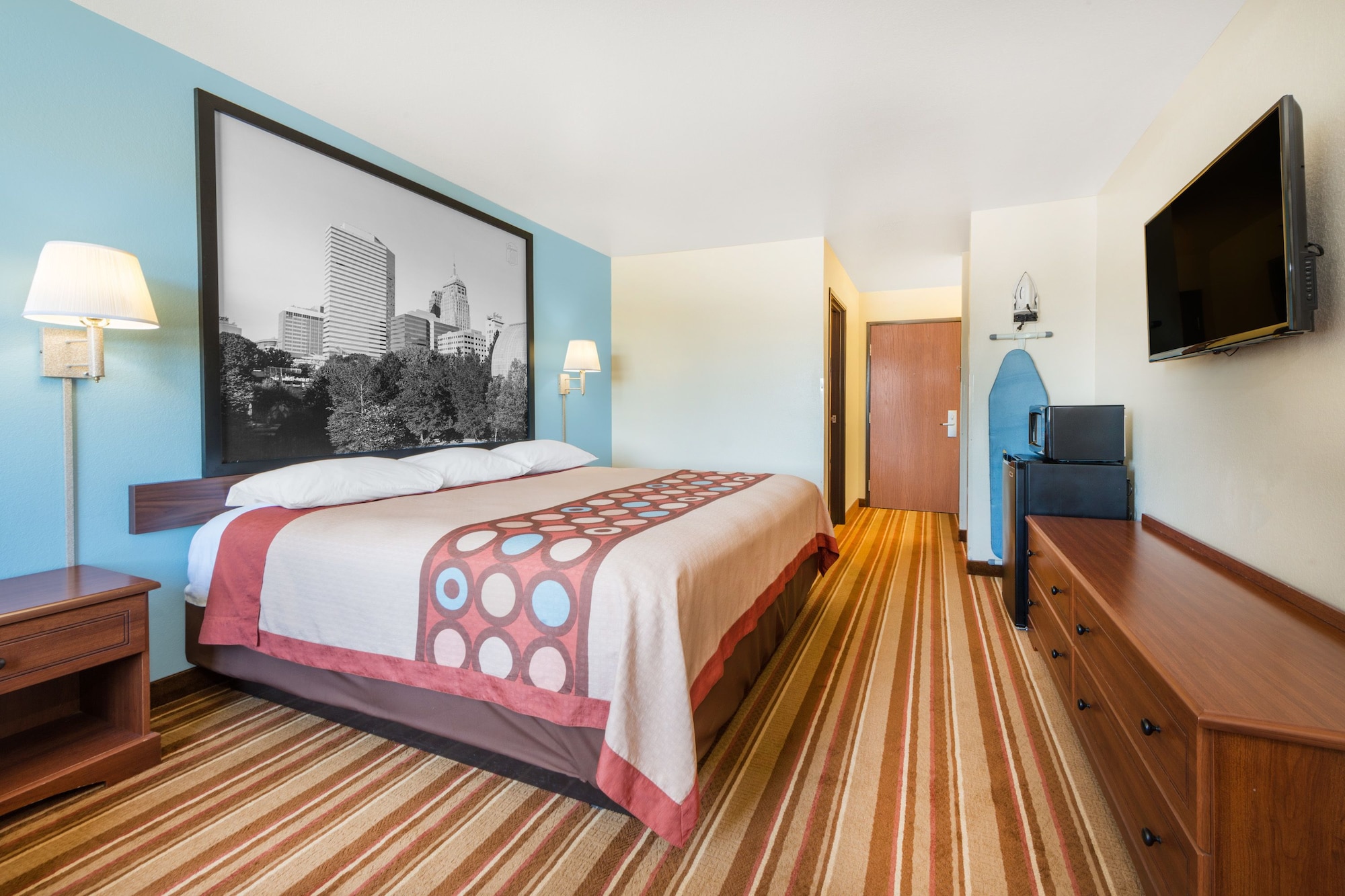 Room, King Bed, Pet Friendly, Exterior Entrance