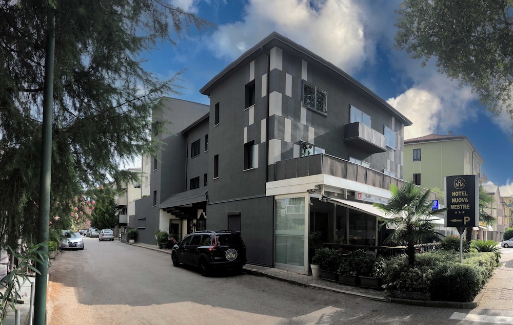 Hotel Nuova Mestre 65/69