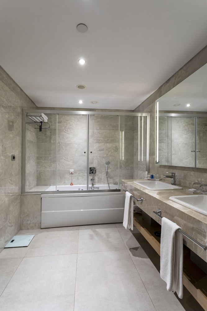 Radisson Blu Hotel Trabzon 10/70