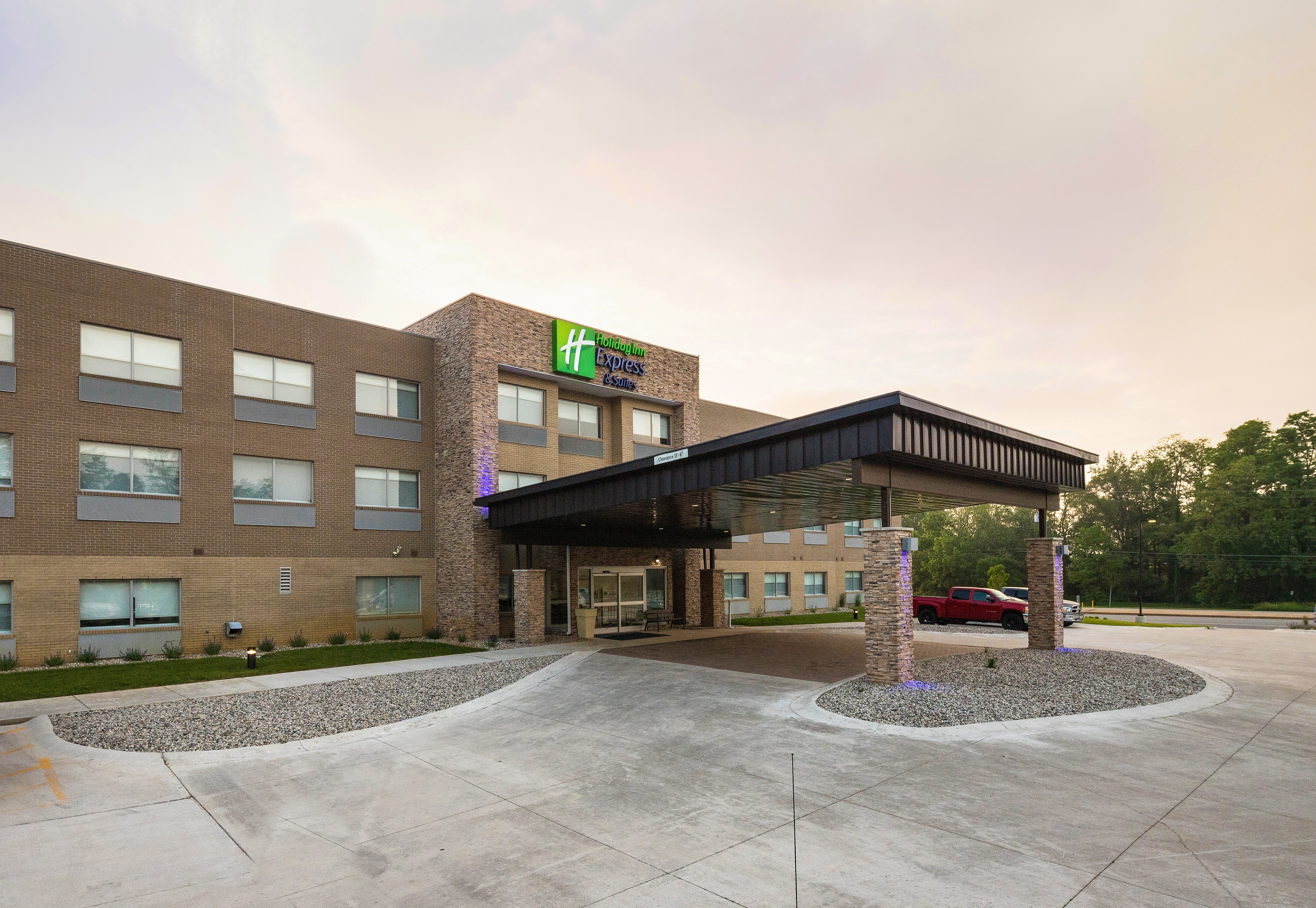 Holiday Inn Express And Suites Portage 51/57