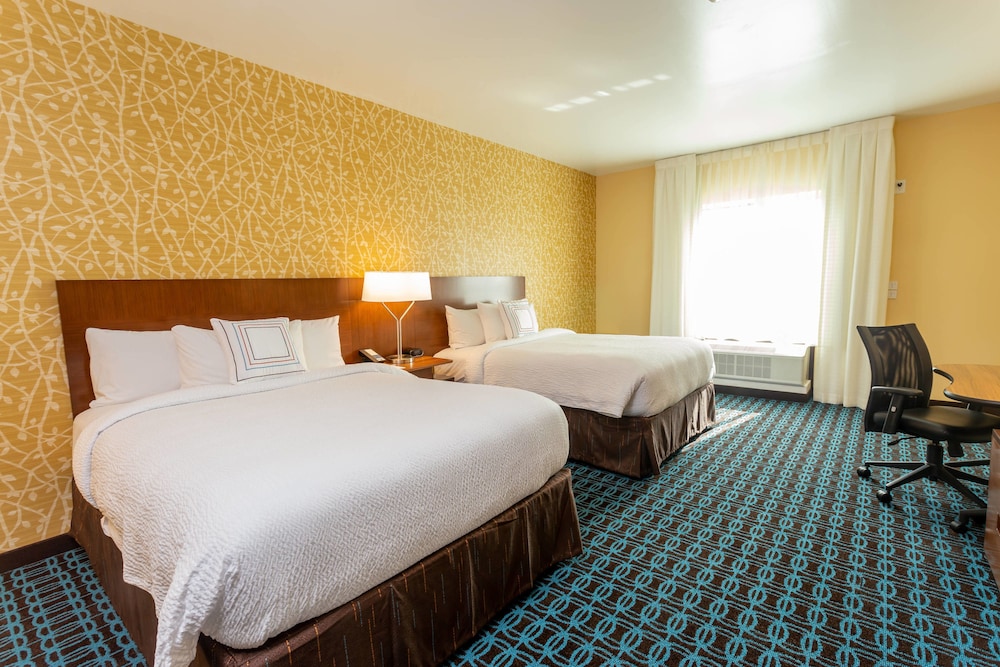Fairfield Inn And Suites By Marriott Bay City 6/28