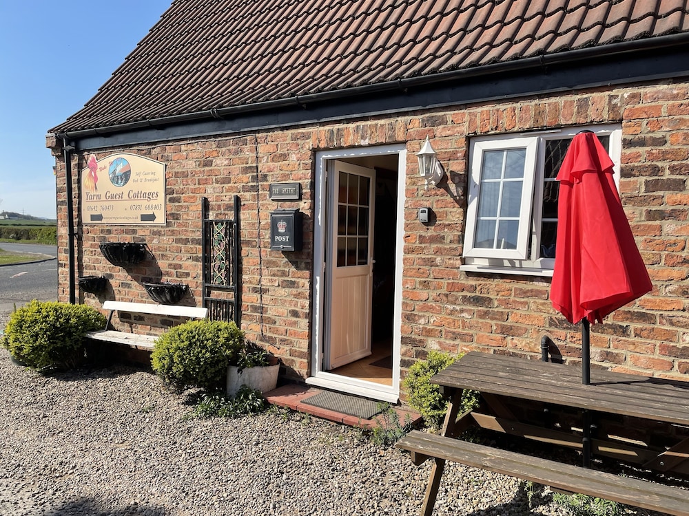 OYO Yarm Cottages 34/64