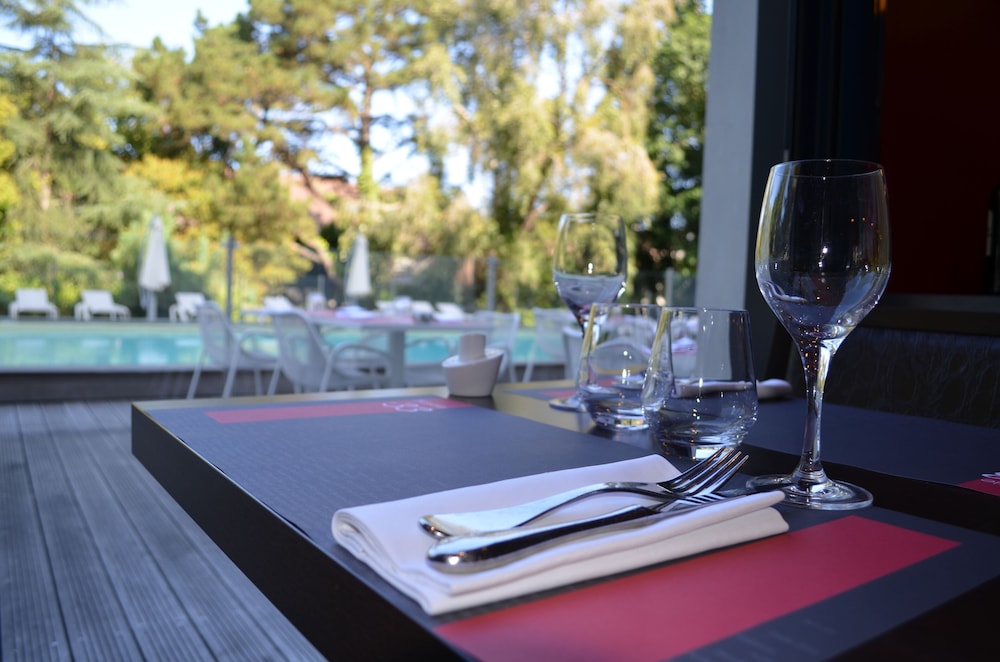 Mercure Bordeaux Lac Hotel 38/77