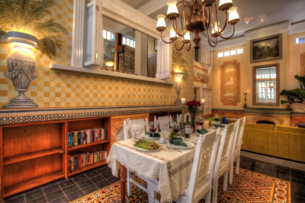 Rivera del Rio Boutique Hotel 56/81