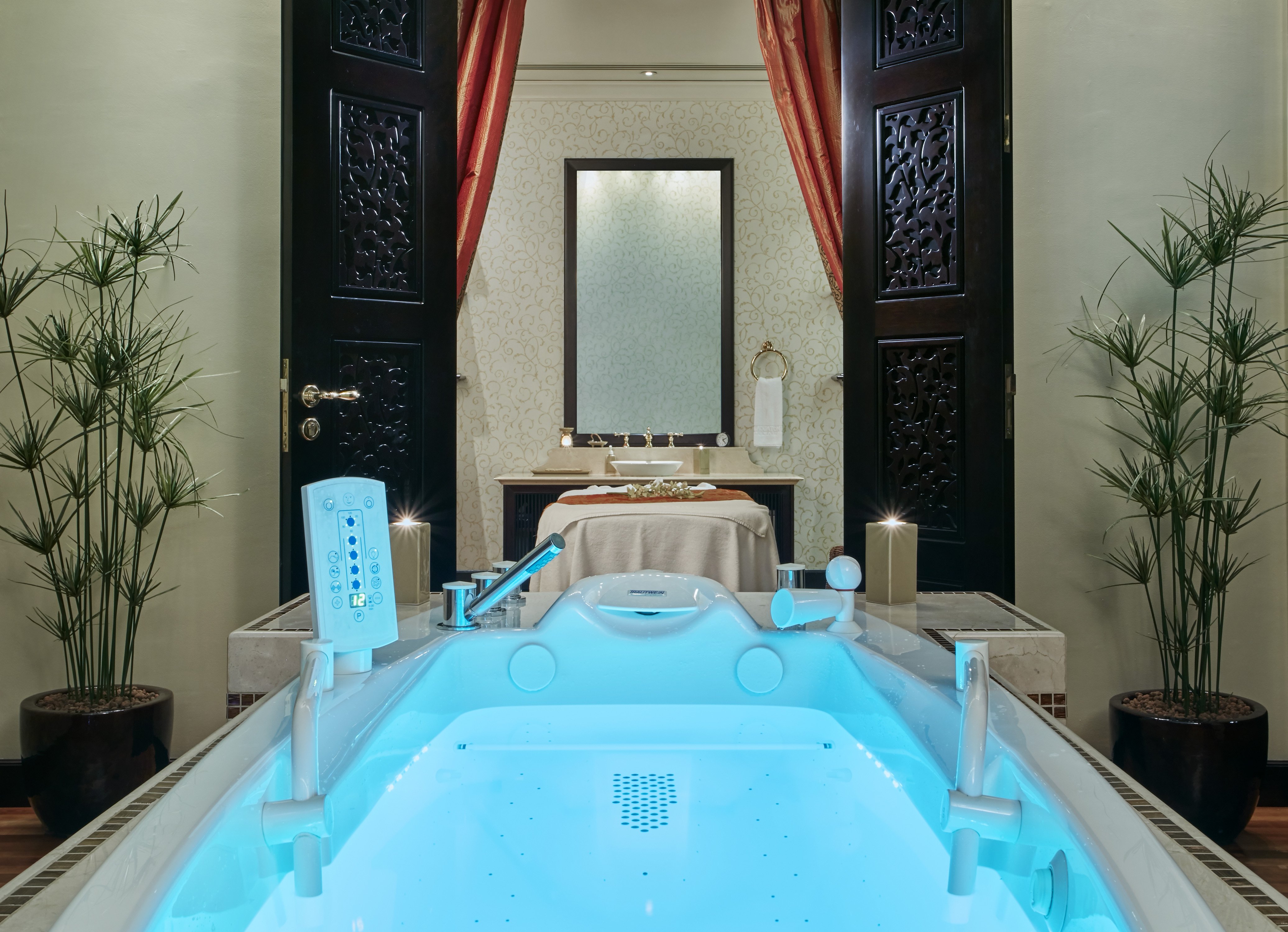 Holiday Inn Al Thuraya City 49/80
