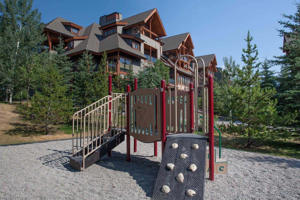 Lodges at Canmore 46/52