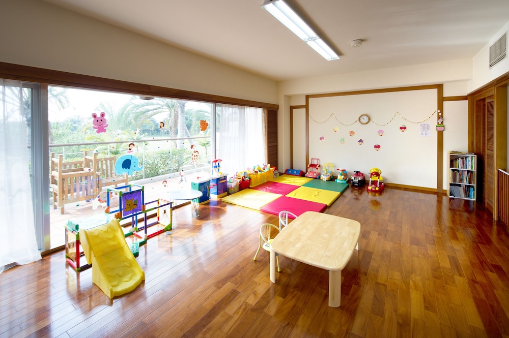 Kanucha Bay Hotels and Villas 69/80