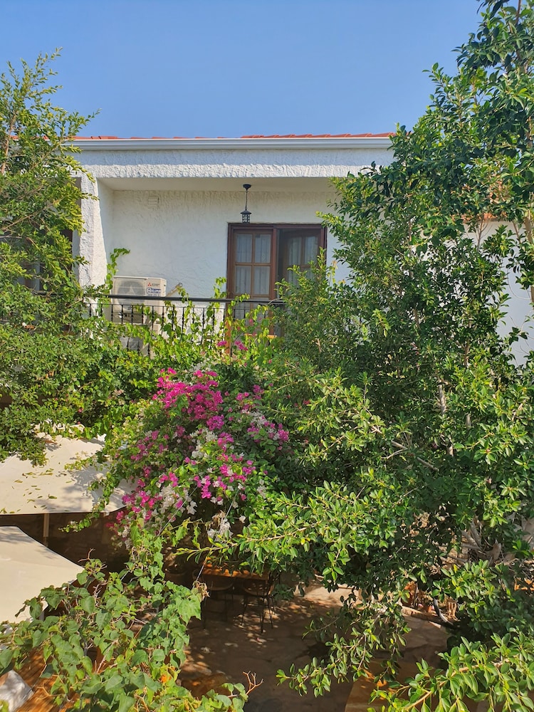 Monza House Otel 37/49