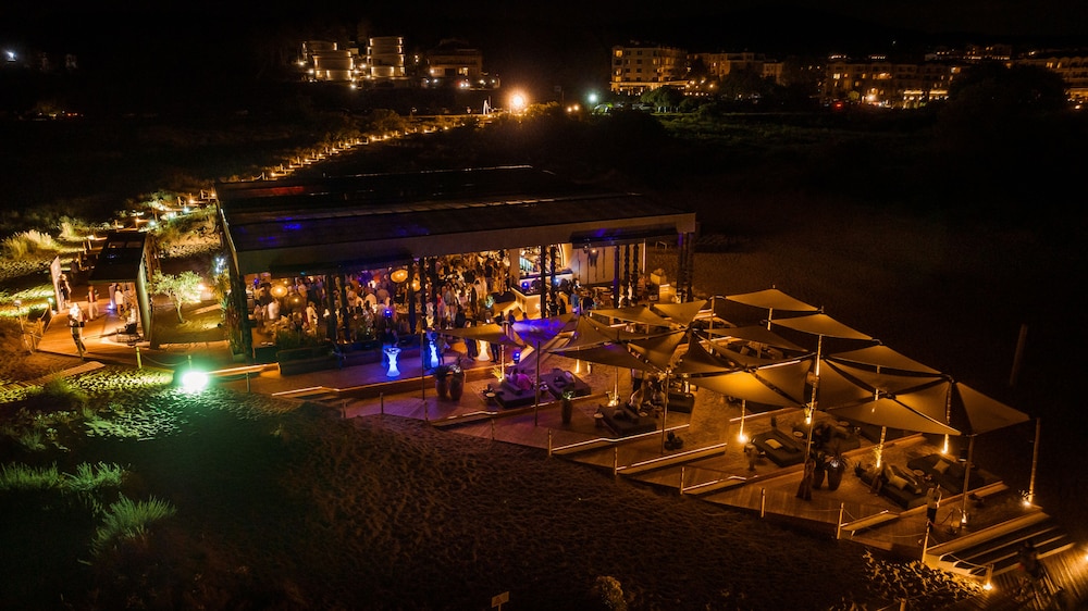Green Life Beach Resort 20/75