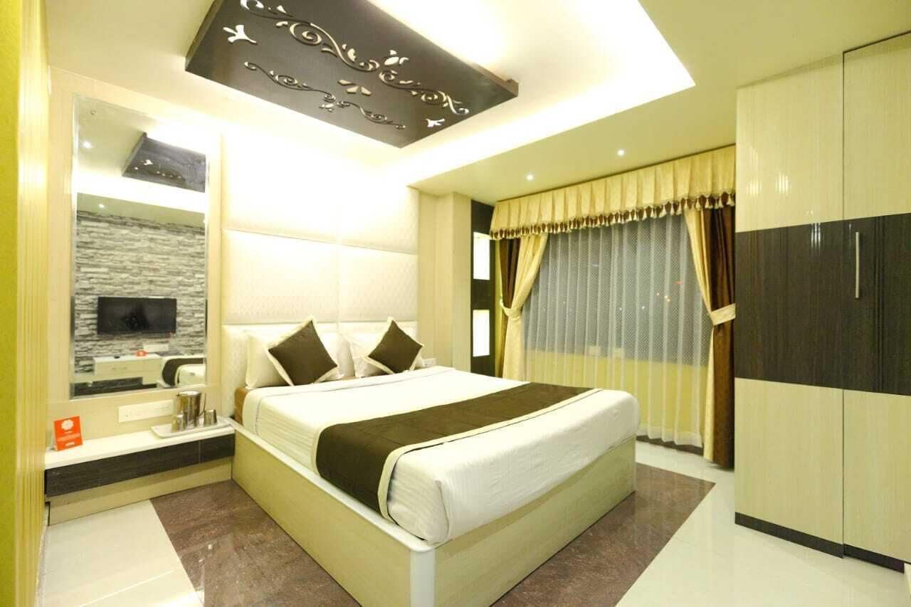 SUPER, DELUXE, DOUBLE BED