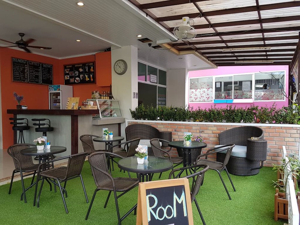 Calypso Patong Hotel 44/51
