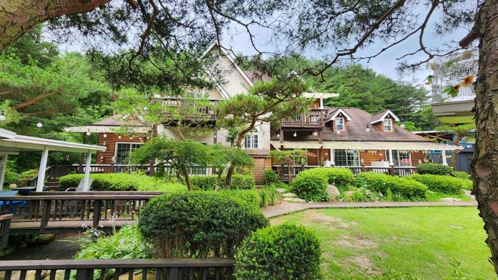 Pyeongchang Bench House Pension 13/13