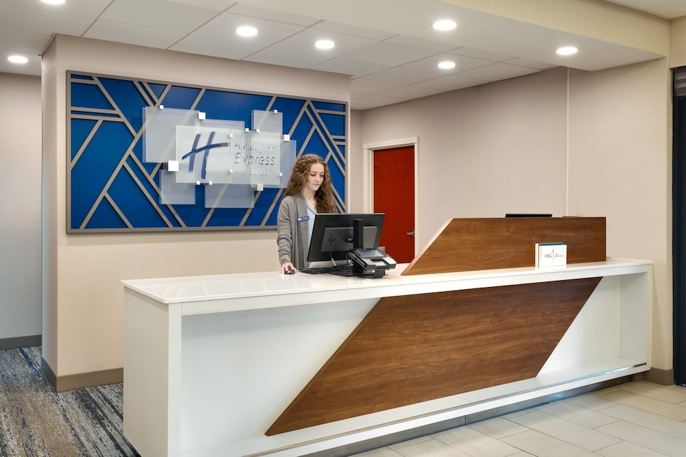 Holiday Inn Express Hotel Suites Helena 11/63