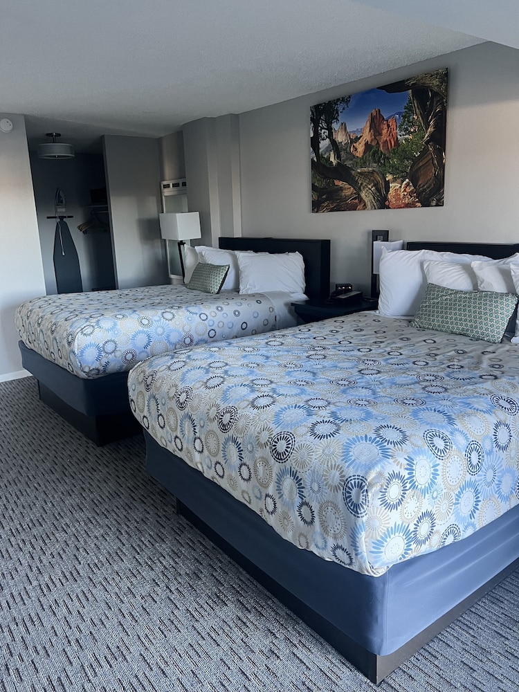 Family Suite, 2 Queen Beds