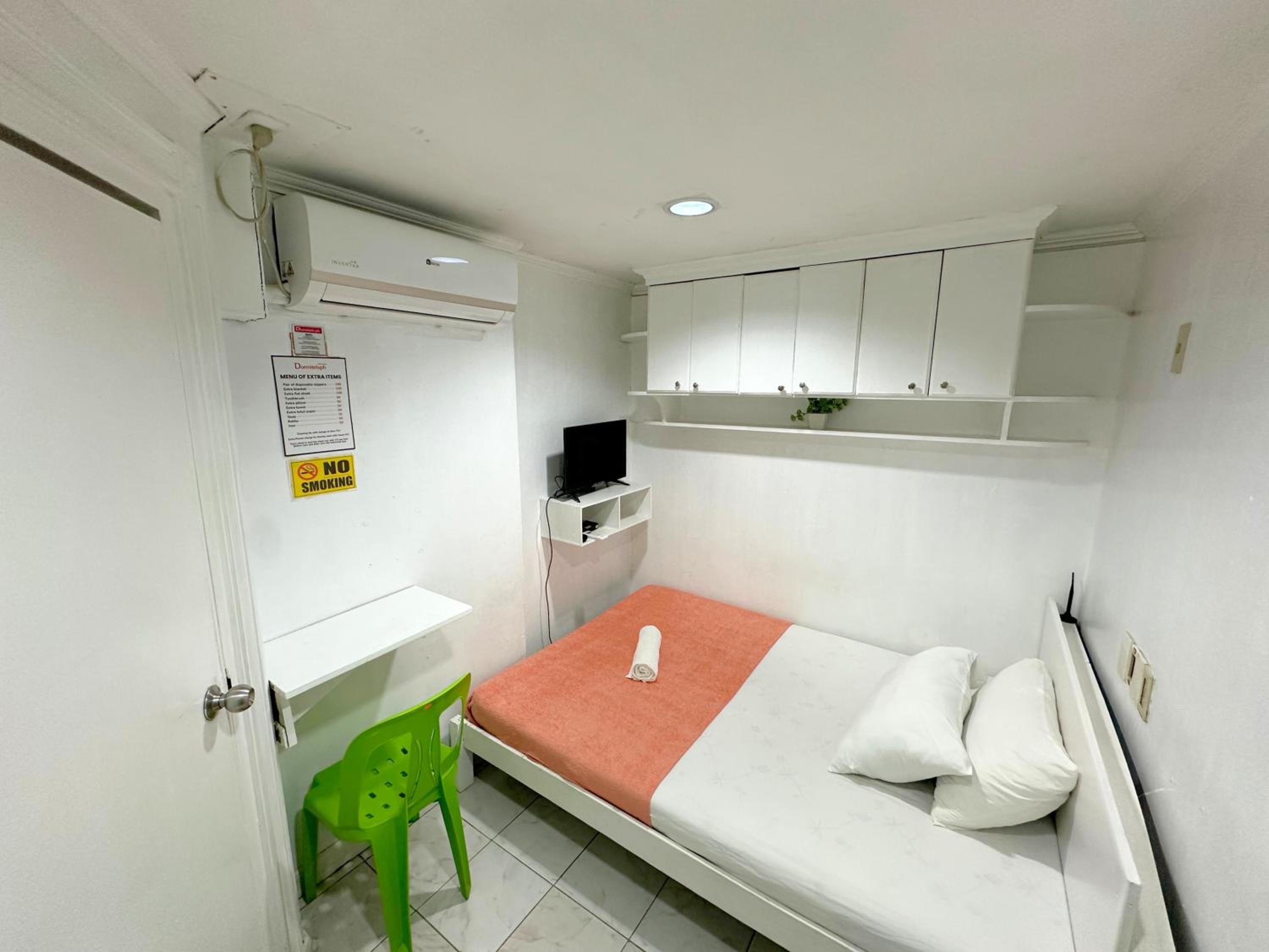 Dormitels.Ph Earnshaw Manila 16/50