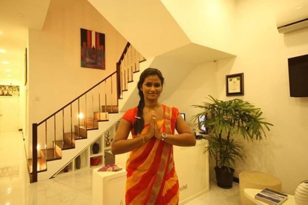 Blue Water Boutique Hotel 42/49