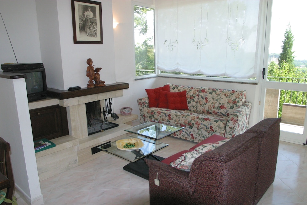 Villa Ambra 52/74