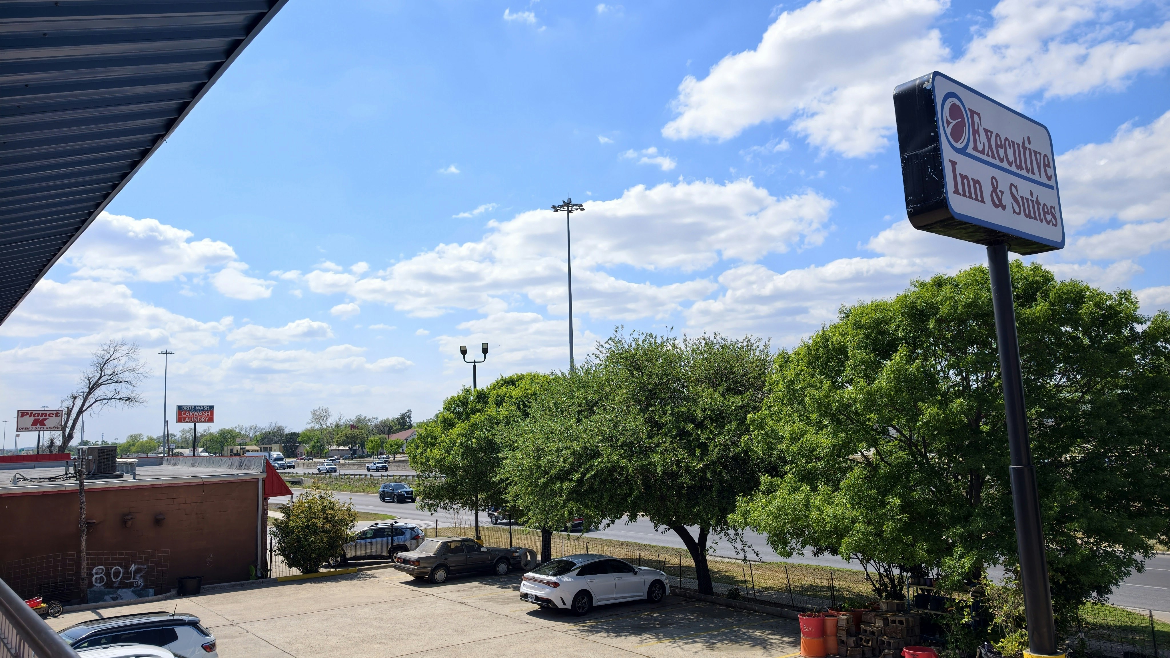 Executive Inn & Suites San Marcos, TX 32/38
