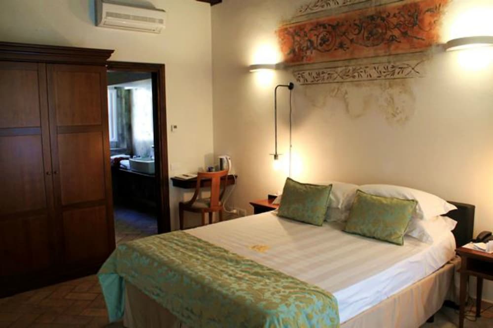 Relais Giulia 25/85