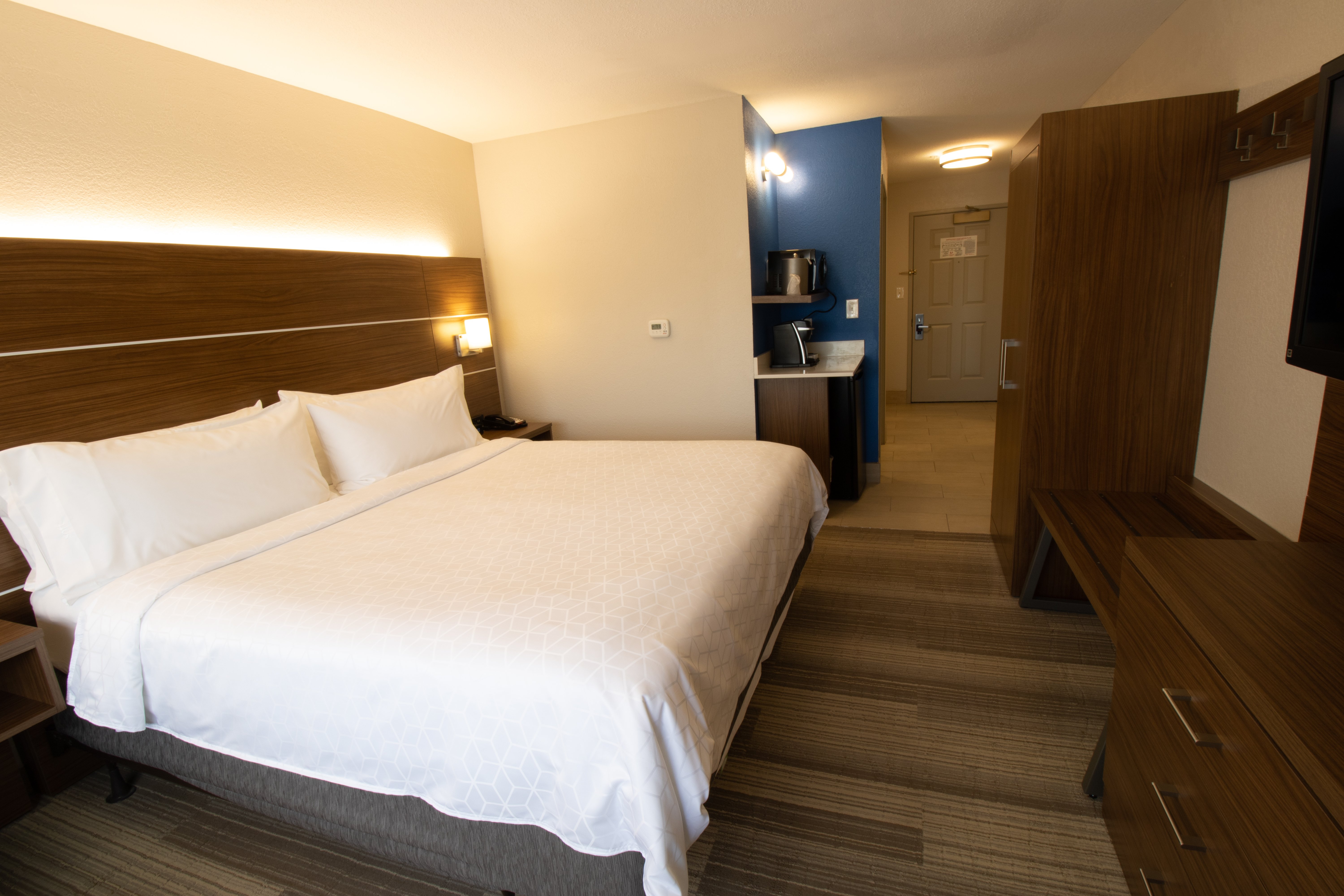 Leisure, King Bed