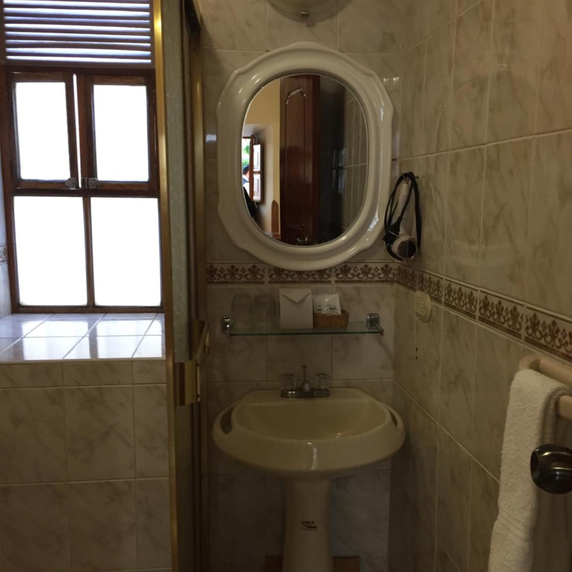 Hotel Midori 50/50