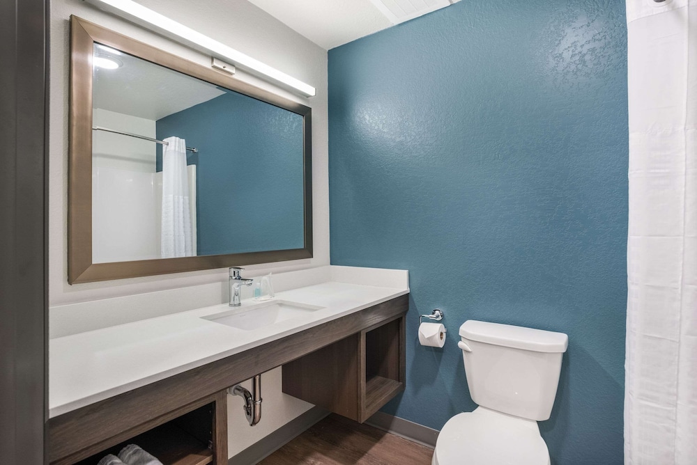 WoodSpring Suites Sulphur - Lake Charles 14/18