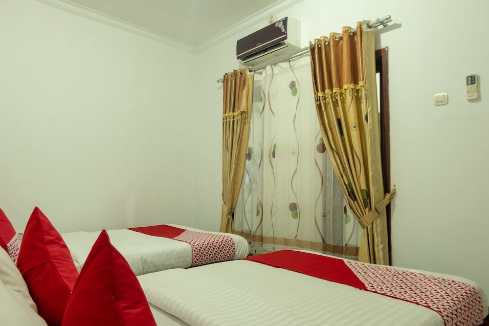 OYO 609 Ms Hotel Pangandaran 14/34