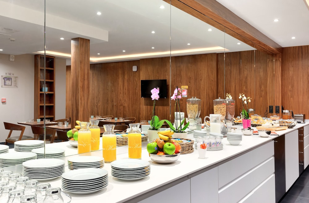 Hotel Le Trente Batignolles 44/48
