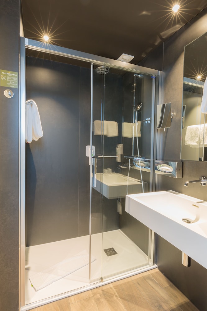 Ibis Styles Basel City 23/78