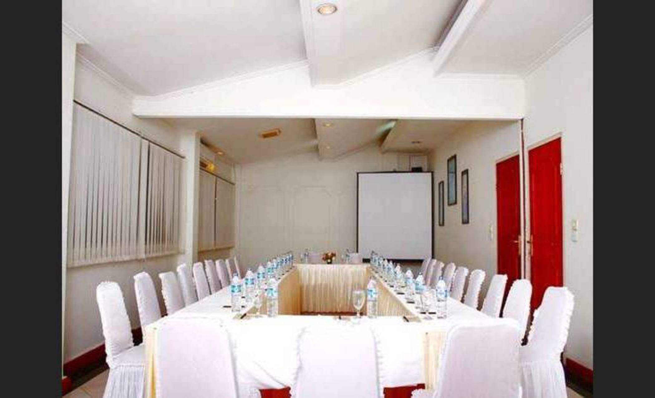 Grage Hotel Bengkulu 13/19