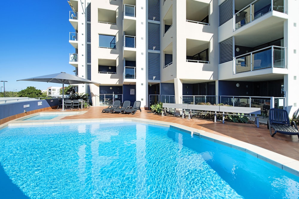 ULTIQA Shearwater Resort 2/73