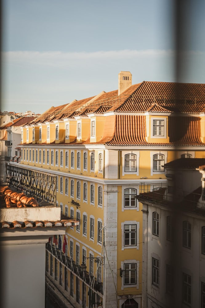Andaz Lisbon 45/50