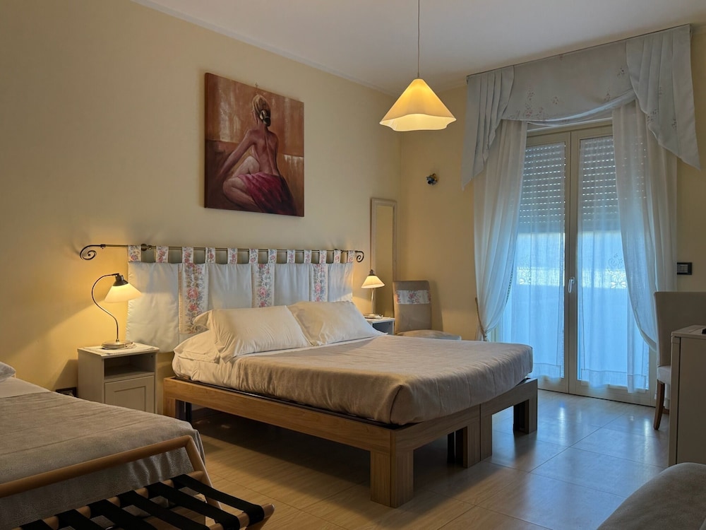 Bed&amp;Breakfast EREMES 10/50
