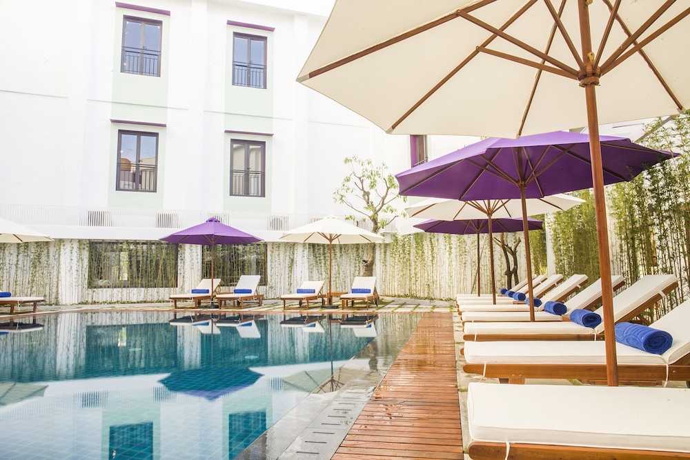Emm Hotel Hue 45/50