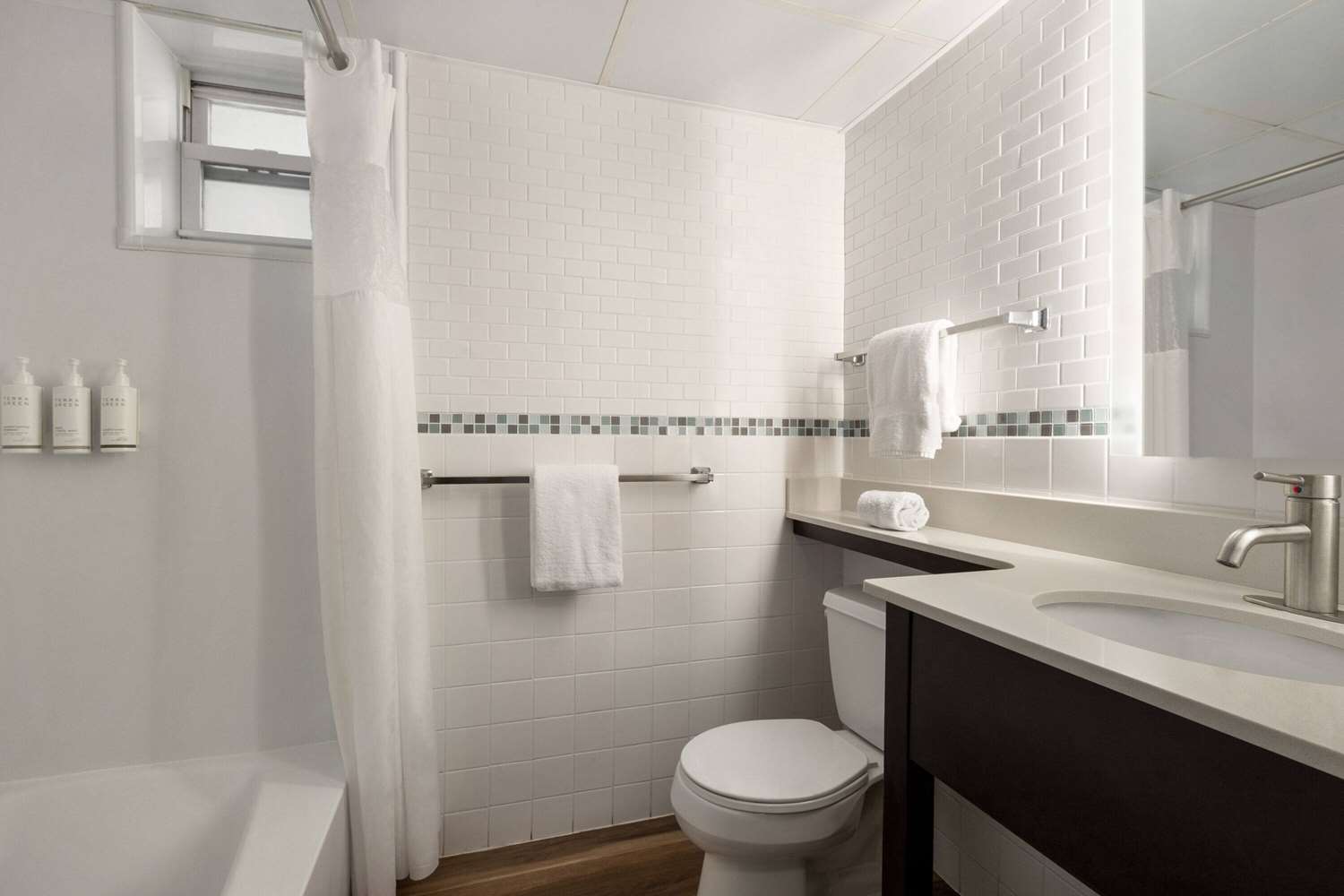 Days Inn by Wyndham Ocean City Oceanfront 53/64