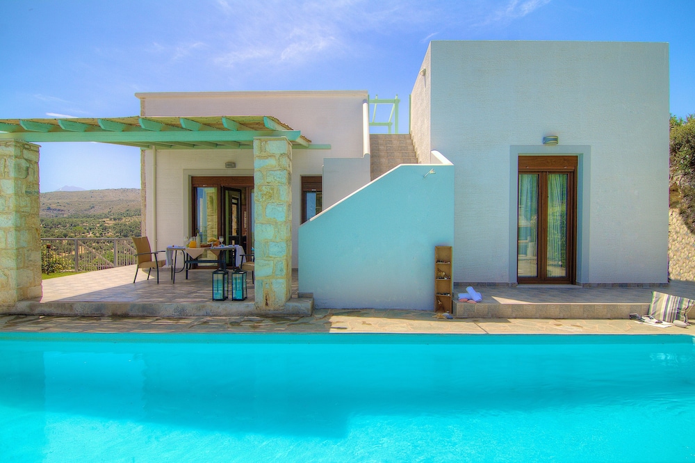 Villa Ikaros 42/50