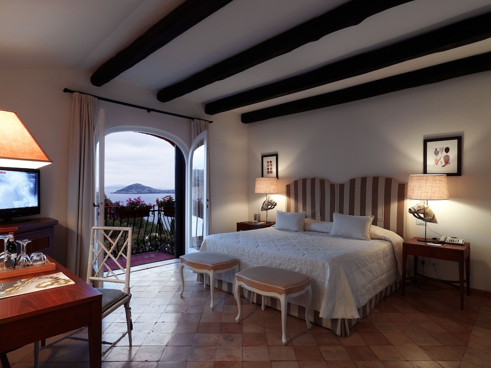 Hotel Il Pellicano 37/83