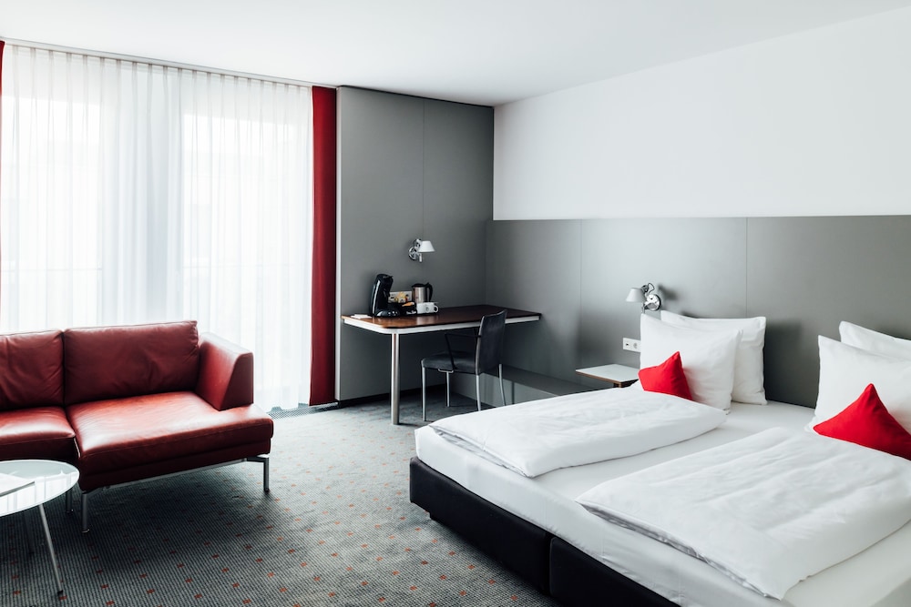Vienna House Easy by Wyndham Stuttgart 15/68
