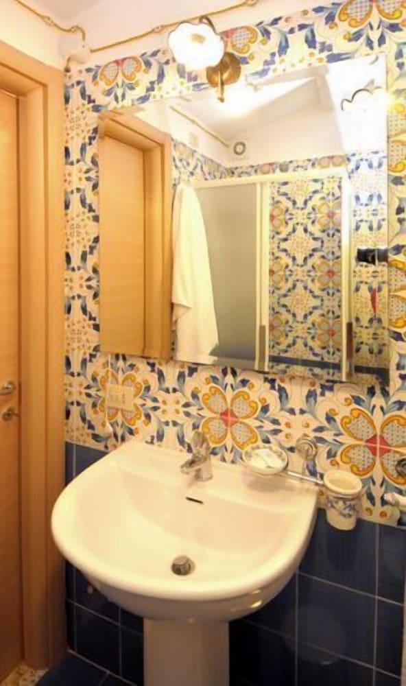 Locanda Degli Dei 14/16
