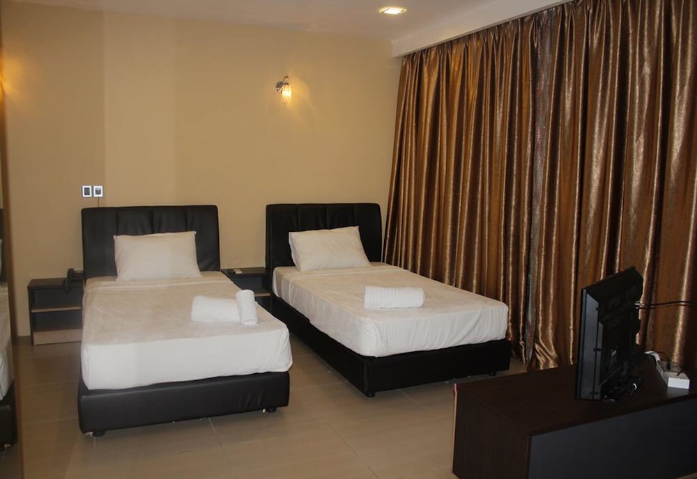 T Hotel Jalan Tar 15/45