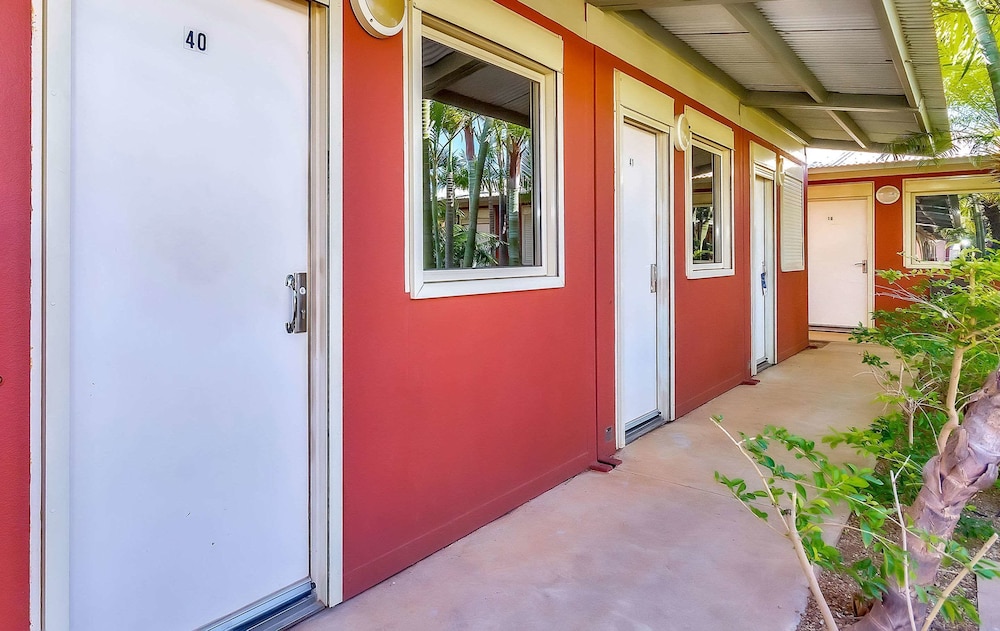 Econo Lodge Karratha 6/50
